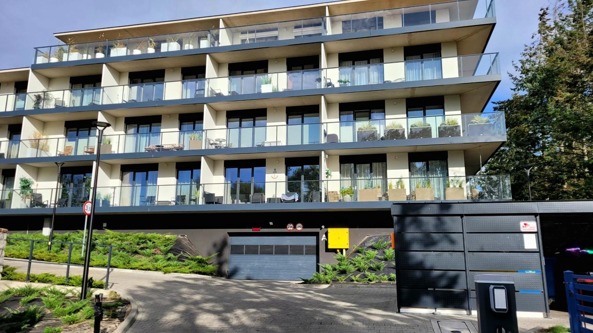 Appartamento Soleggiato Z Basenem Dziwnów Eksteriør billede